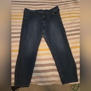 Avenue skinny jeans🍒